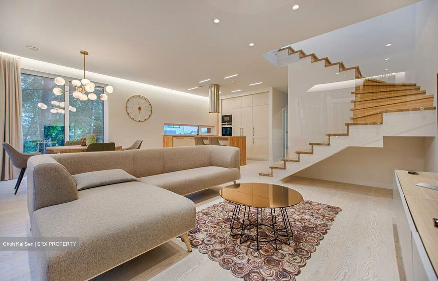 Tessensohn Road (D8), Terrace #581872301